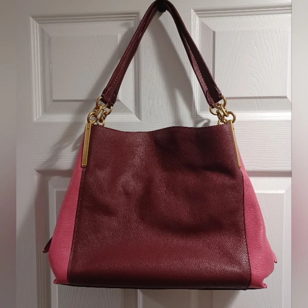 Coach Dalton 31 Shoulder Bag Pink Burgundy And Cream - Picture 2 of 11